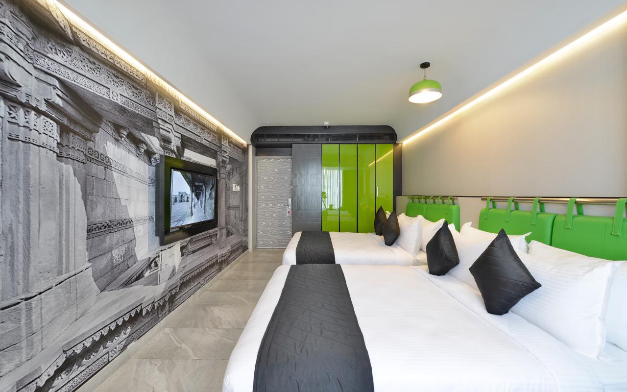 Regenta Central Antarim Amhedabad Dış mekan fotoğraf