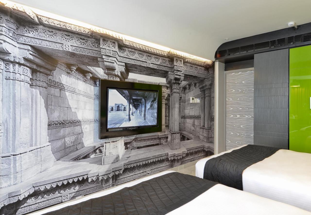 Regenta Central Antarim Amhedabad Dış mekan fotoğraf
